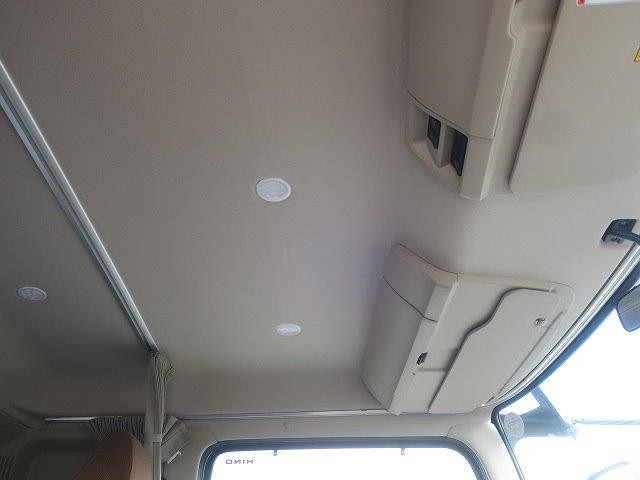 中古トラック 日野クレーン付平ボディ #24