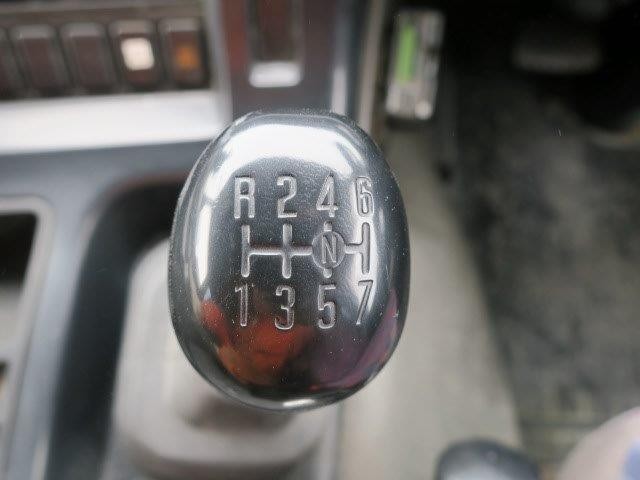 中古トラック いすゞ粉粒体運搬車 #16