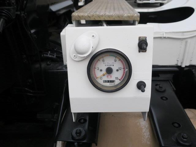 中古トラック いすゞ粉粒体運搬車 #9