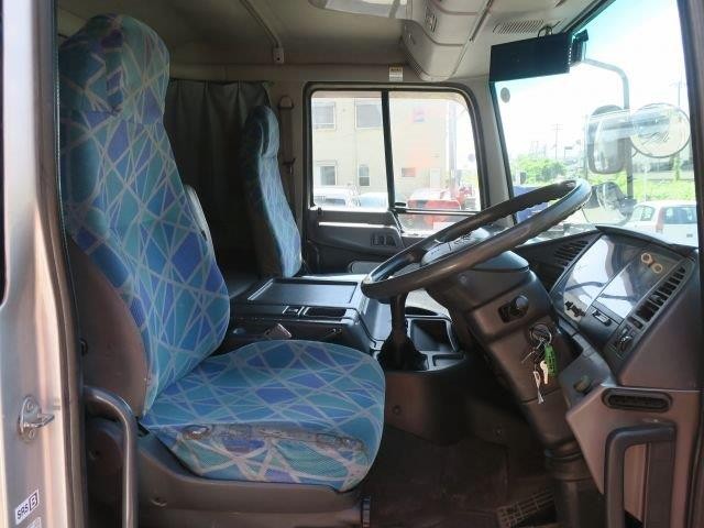 中古トラック 日野粉粒体運搬車 #11