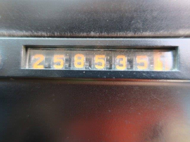 日野大型粉粒体運搬車