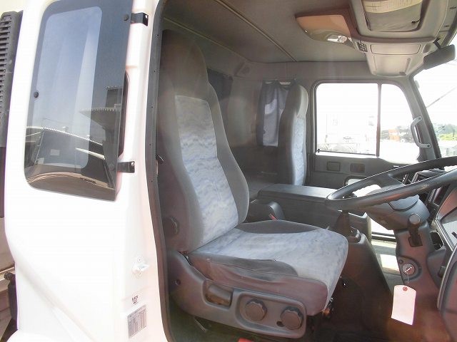 中古トラック UDトラックスアルミウィング #13