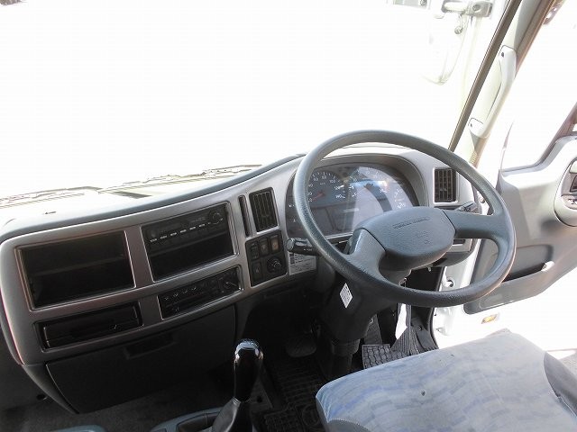 中古トラック UDトラックスアルミウィング #15