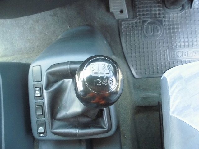 中古トラック UDトラックスアルミウィング #17