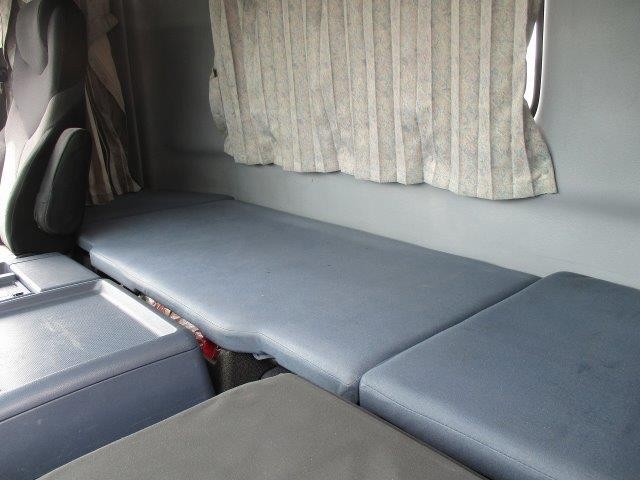 日野プロフィア トラクタヘッド