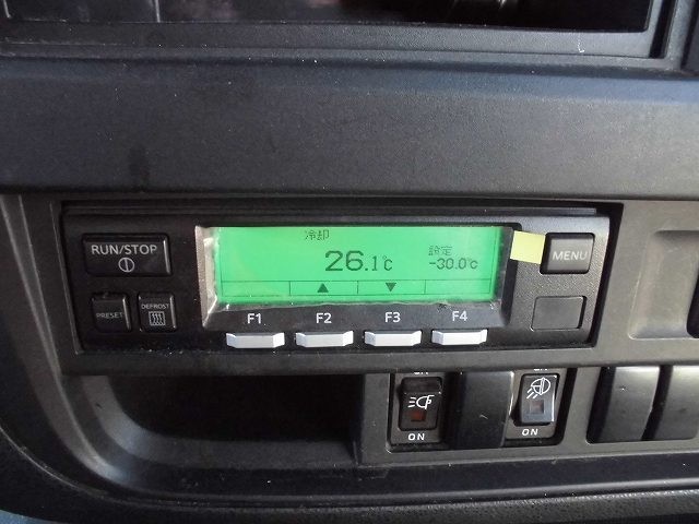 中古トラック いすゞ冷凍バン #19