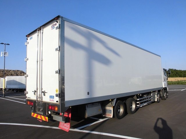 中古トラック いすゞ冷凍バン #3