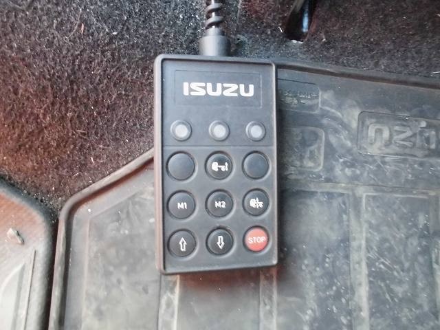 中古トラック いすゞ冷凍バン #22