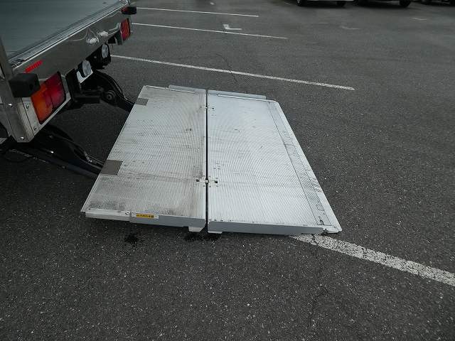 中古トラック 日野冷凍バン #8