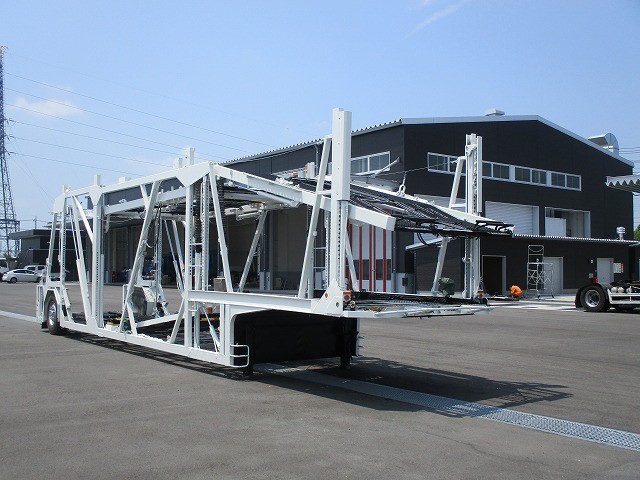 5台積み車載トレーラー