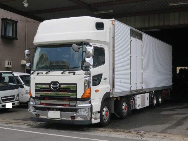 日野大型冷凍バン