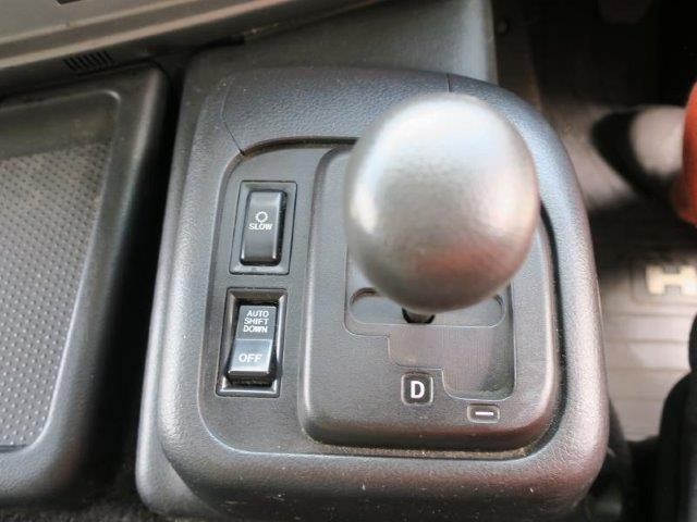 日野大型冷凍バン