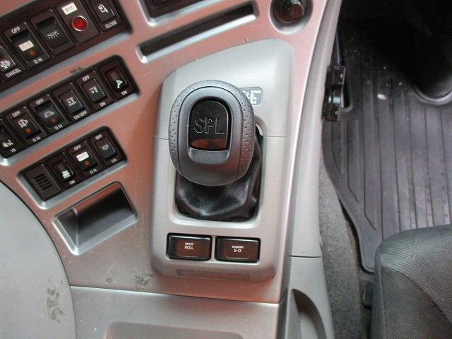 中古トラック UDトラックスアルミウィング #17