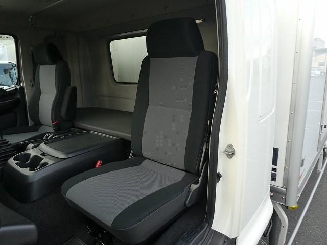 中古トラック 日野冷凍バン #22
