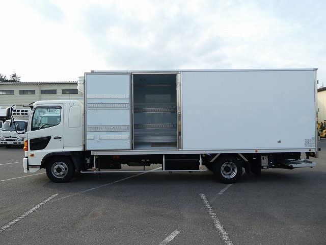中古トラック 日野冷凍バン #9