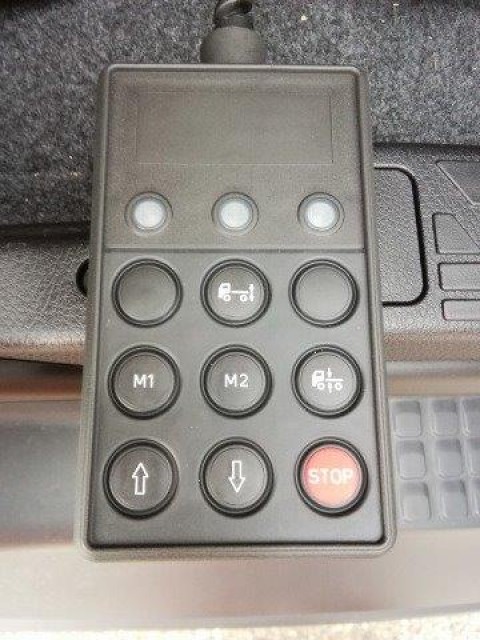 日野新型レンジャー 中型アルミウィング 