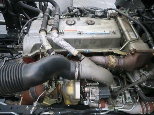 日野中型アルミウィング