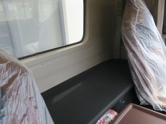 日野中型アルミウィング