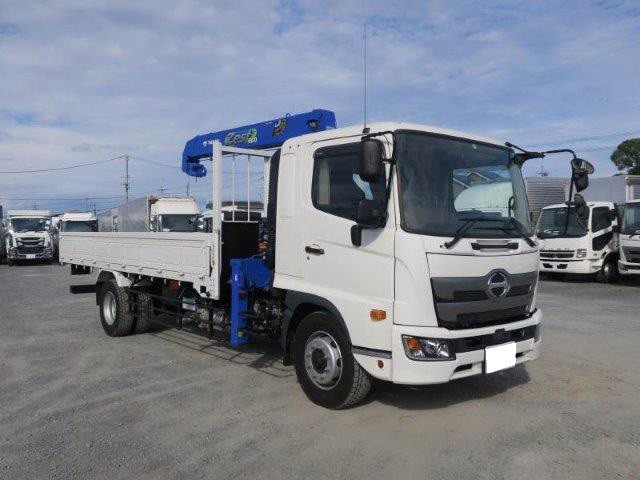 中古トラック 日野クレーン付平ボディ #2