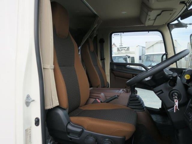 中古トラック 日野クレーン付平ボディ #11