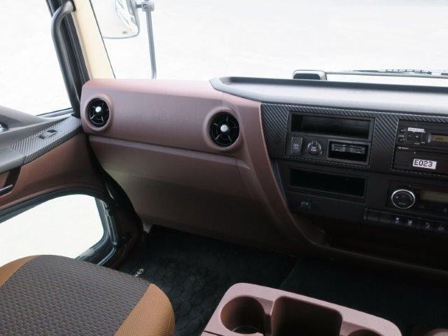 中古トラック 日野クレーン付平ボディ #12