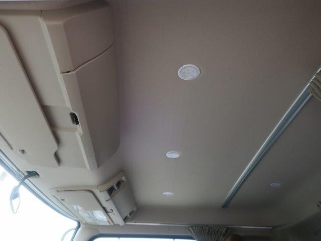 中古トラック 日野クレーン付平ボディ #23