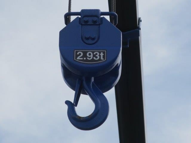 中古トラック 日野クレーン付平ボディ #8