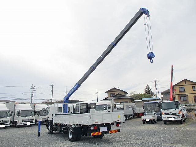 日野中型クレーン付き平ボディ