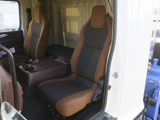 中古トラック 日野クレーン付平ボディ #21