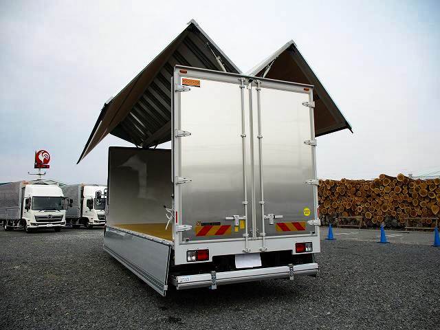日野新型レンジャー 中型アルミウィング 