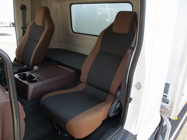 中古トラック 日野冷凍バン #22