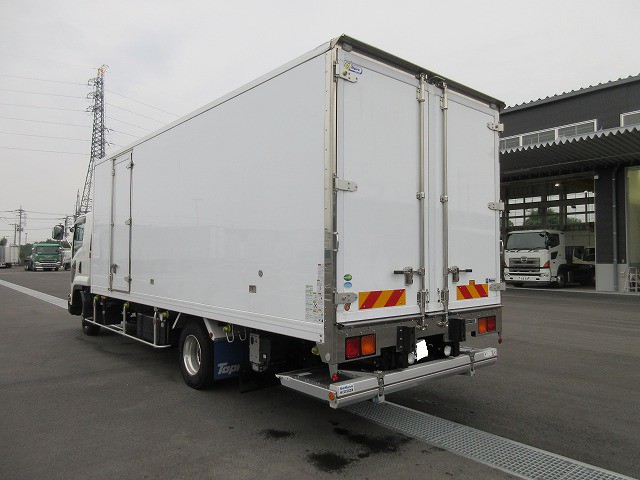 中古トラック いすゞ冷凍バン #4