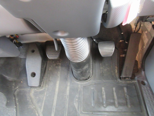 中古トラック いすゞ冷凍バン #24