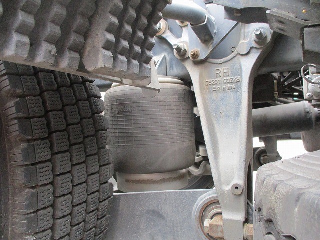 中古トラック UDトラックストラクタ #9