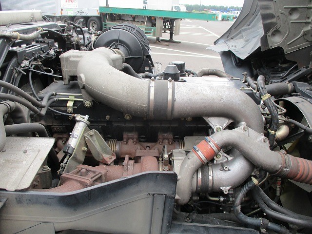 日産UD クオン 大型トラクタヘッド 