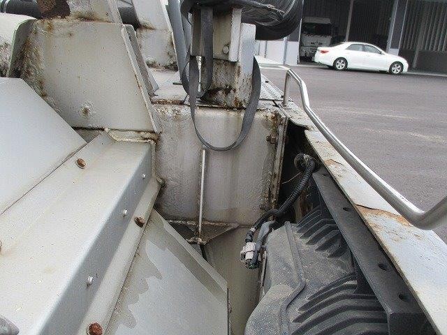 中古トラック トレクス粉粒体運搬車セミトレーラー #16