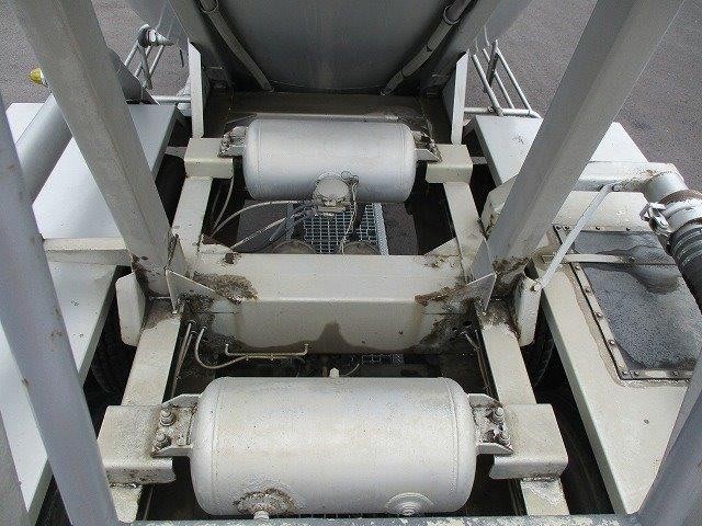 中古トラック トレクス粉粒体運搬車セミトレーラー #17