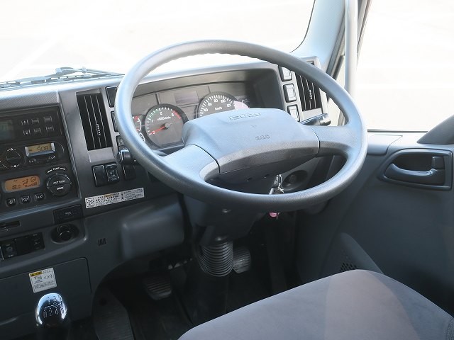 中古トラック いすゞ冷凍バン #15