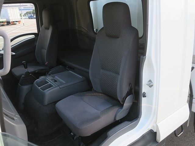 中古トラック いすゞ冷凍バン #22