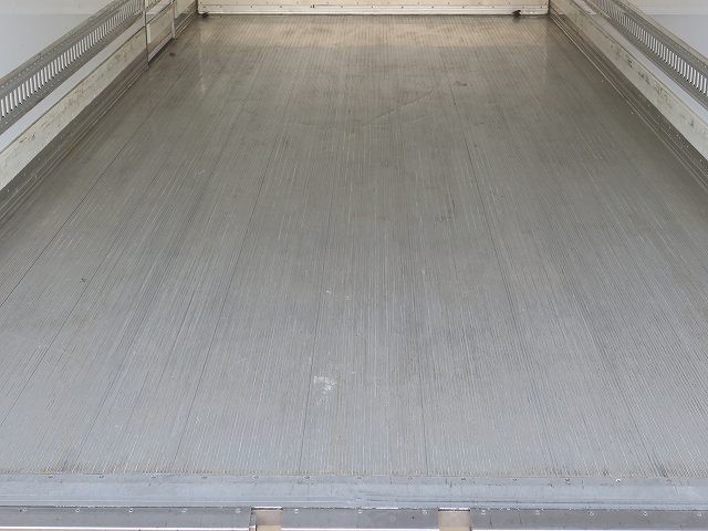 中古トラック いすゞ冷凍バン #7