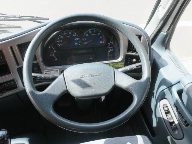 日産UD コンドル 中型アルミウィング