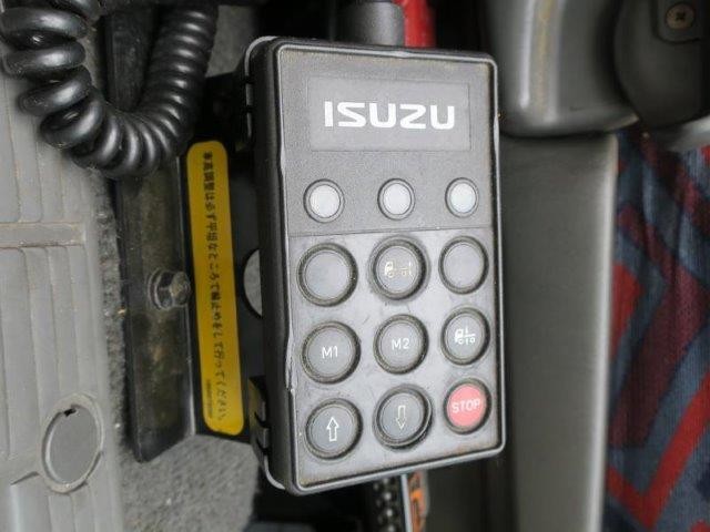 中古トラック いすゞ冷凍バン #19