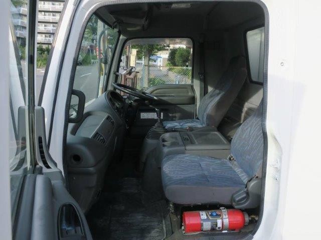 いすゞ 中型アルミウィング