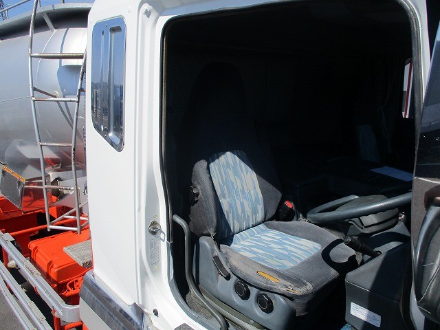 中古トラック 三菱ふそう粉粒体運搬車 #13