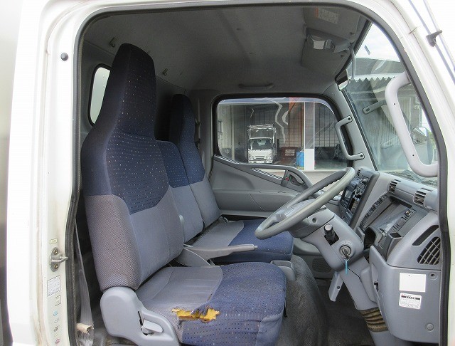 中古トラック 三菱ふそうアルミバン #13