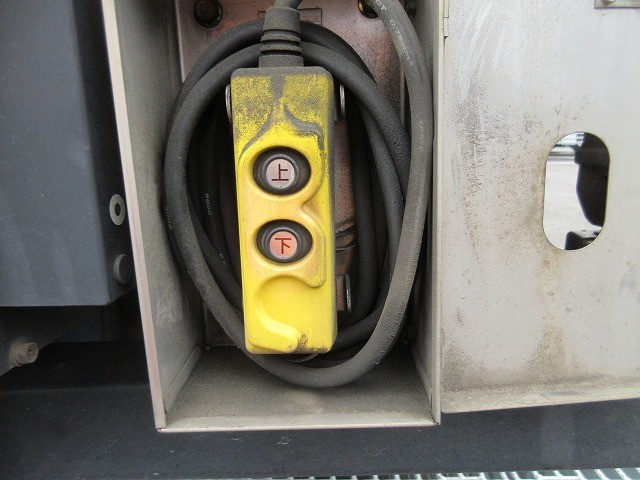 中古トラック 三菱ふそうアルミバン #9