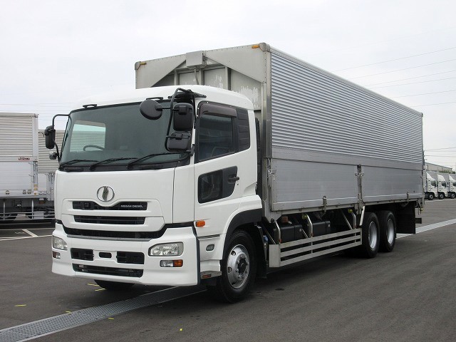 日産UD 大型アルミウィング