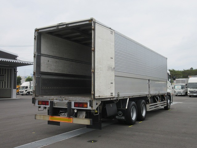 日産UD 大型アルミウィング