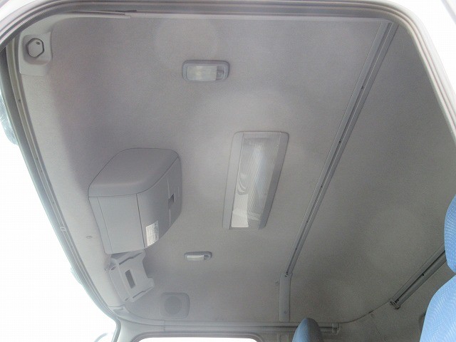 中古トラック UDトラックスアルミウィング #24