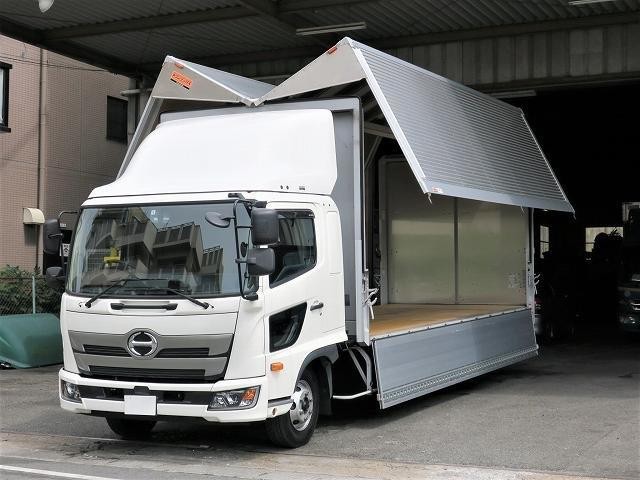 日野中型アルミウィング